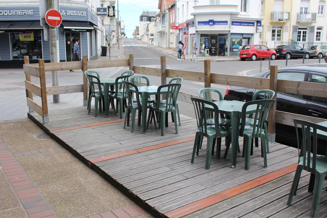 ホテル Le Voltaire Berck エクステリア 写真